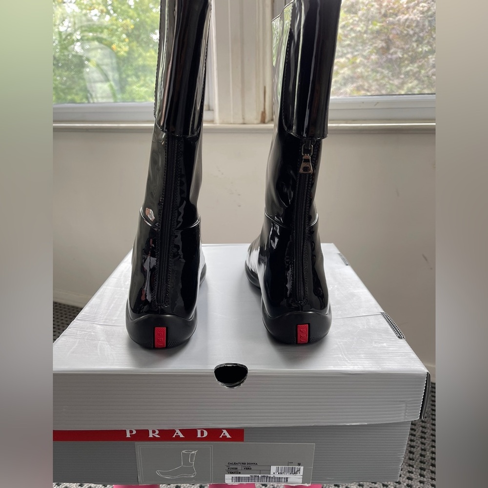 Prada black patent leather boots size 39.Made In Italy